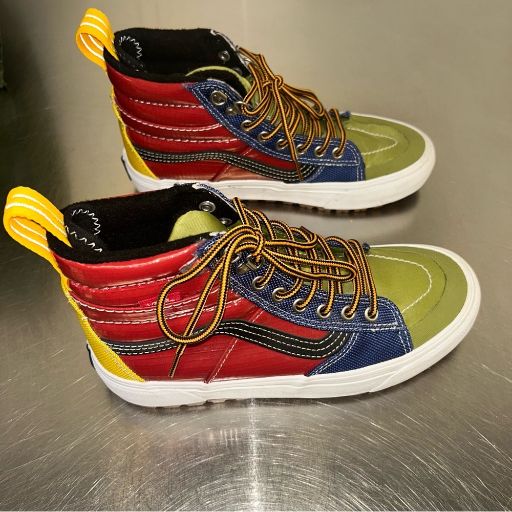 Vans Sk8 Hi MTE 2.0 DX Women 8 / Men 6.5 Blue Red Yellow Shoes All Weather - Picture 3 of 8